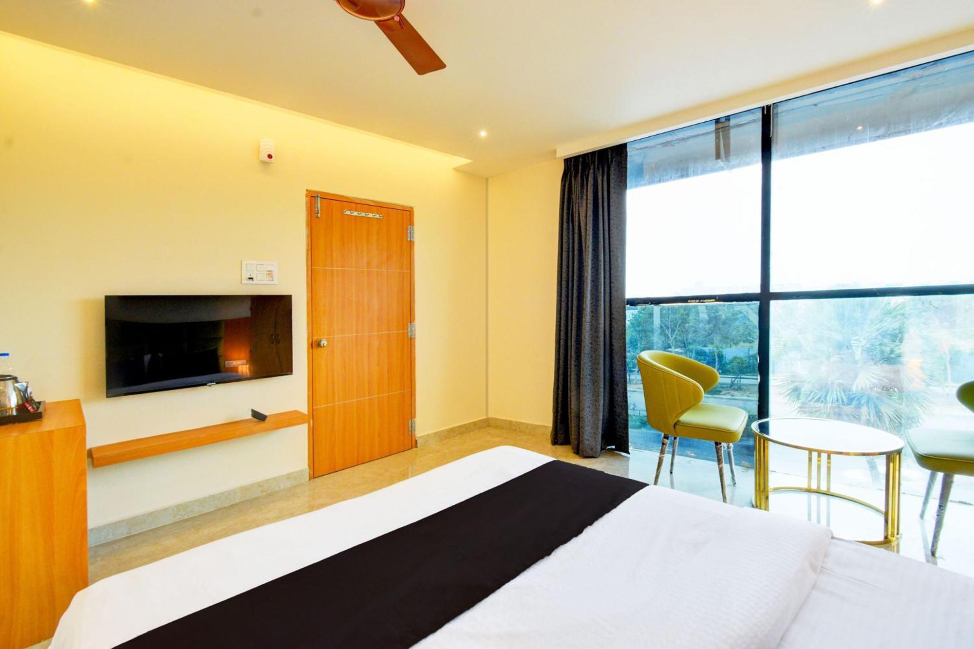 Hotel O Svs Suites Luxury Rooms Trimulgherry Eksteriør bilde