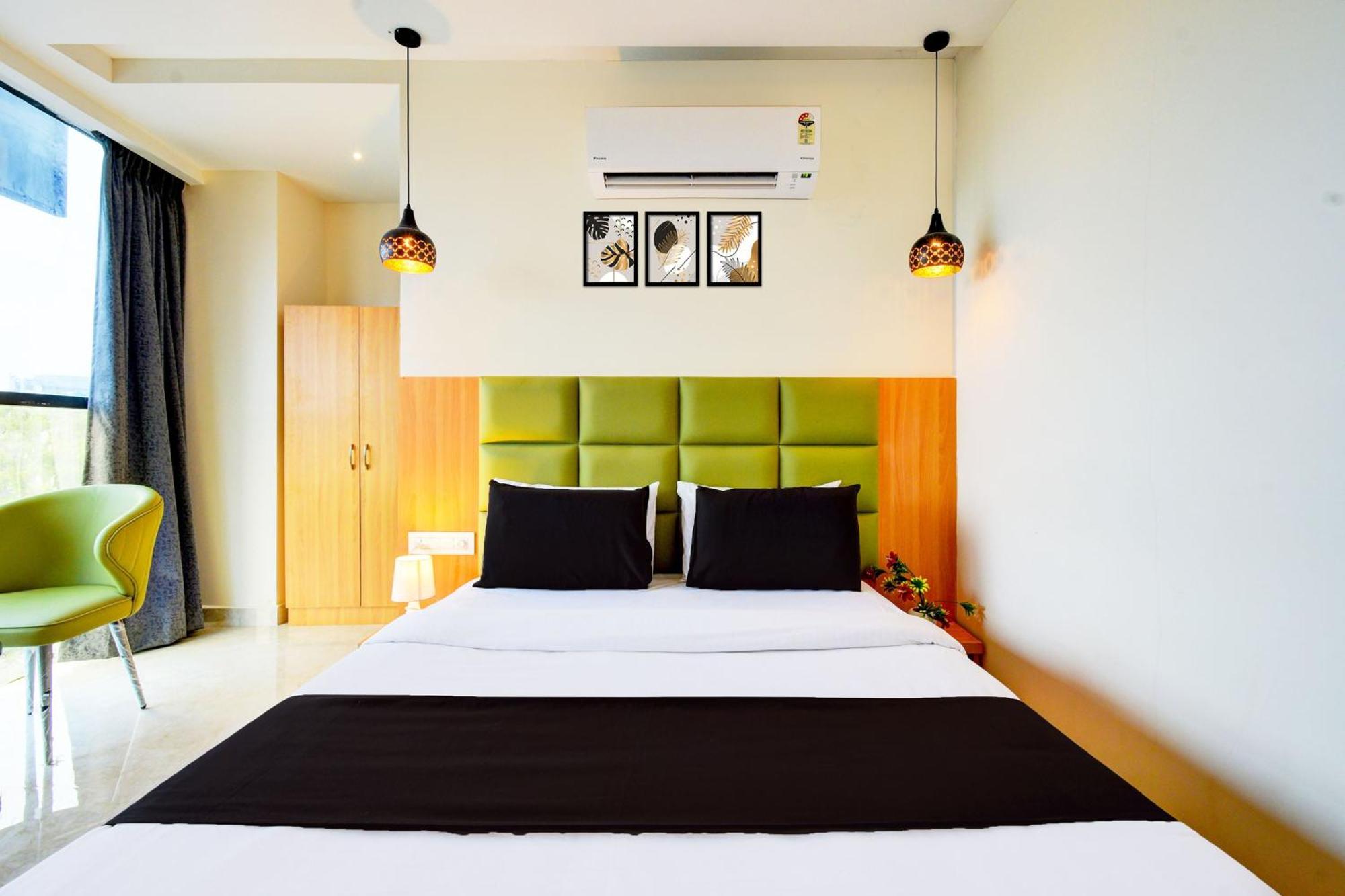 Hotel O Svs Suites Luxury Rooms Trimulgherry Eksteriør bilde