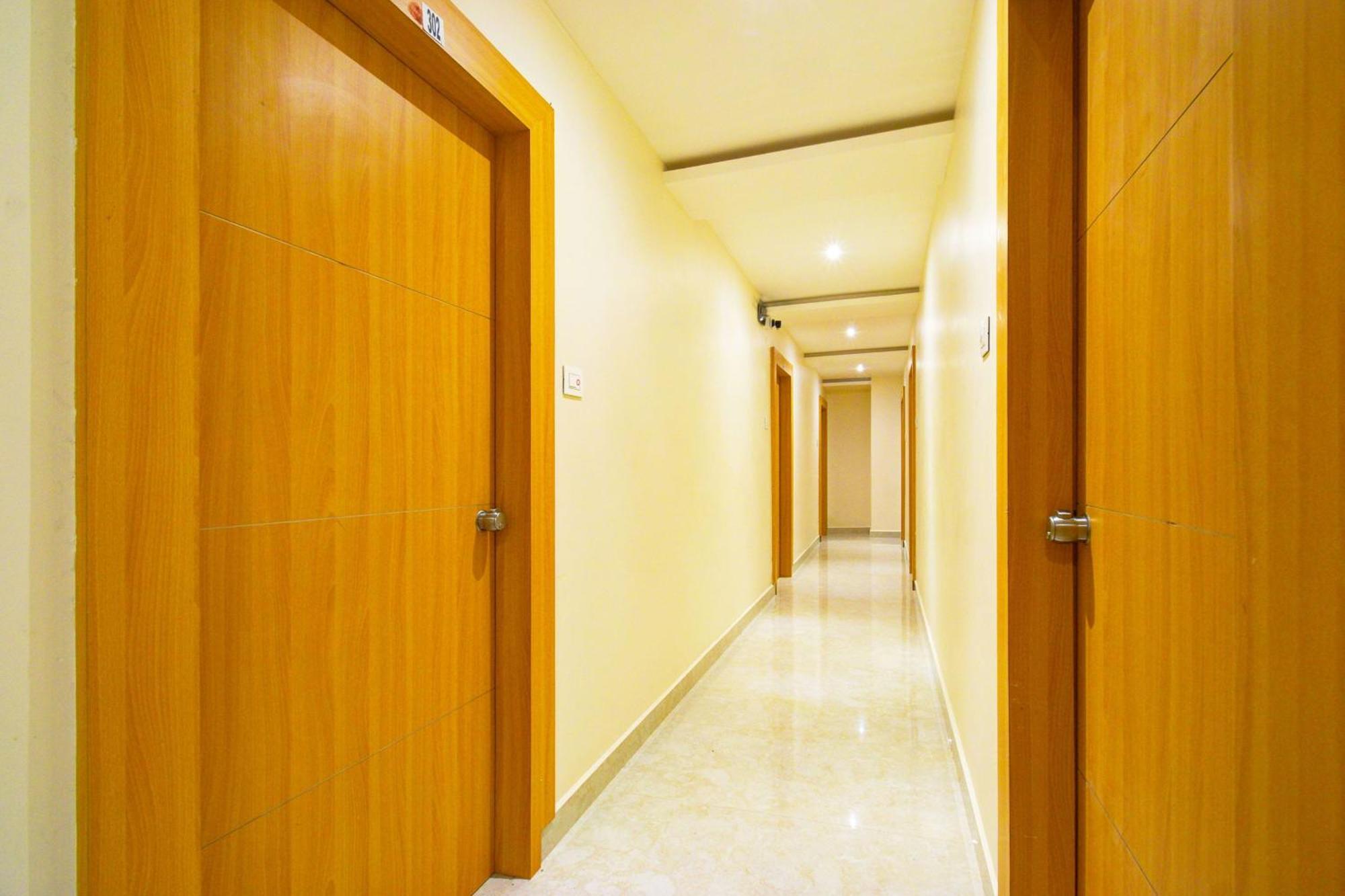Hotel O Svs Suites Luxury Rooms Trimulgherry Eksteriør bilde